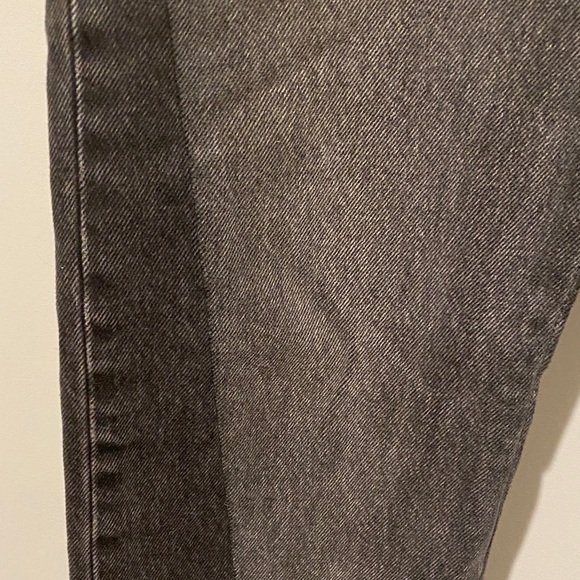 Levi's Charcoal Women’s Jeans - Picture 4 of 8